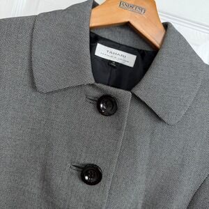 Tahari Arthur S. Levine Gray Blazer Women's Size 12 Career Business Jacket